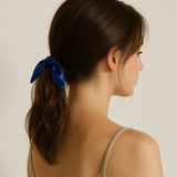 Fine silk scrunchie 25 mommes with bow