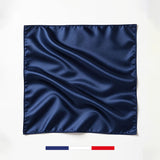Pañuelo liso de seda azul marino hecho en Francia